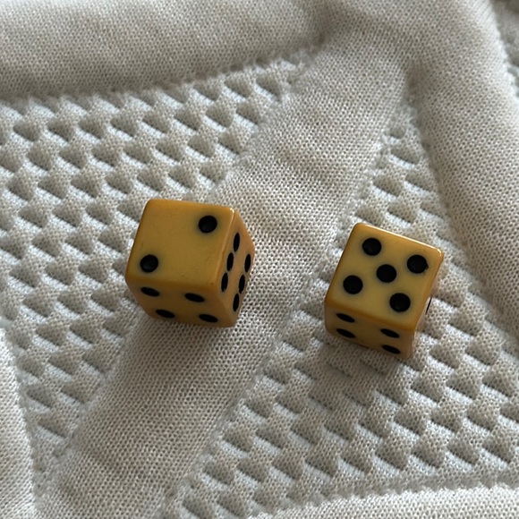 Other - Pair NFS RESERVE $3of vintage ivory dice I have had them many years planned to